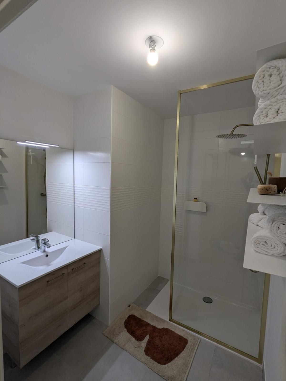 T2 Cosy Hyeres, Proche Parc, Centre Ville, 7' Appartement Hyères