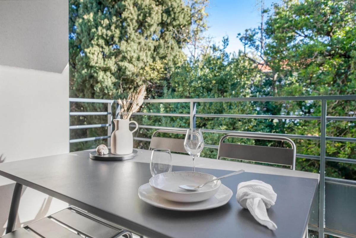 T2 Cosy Hyeres, Proche Parc, Centre Ville, 7' Appartement